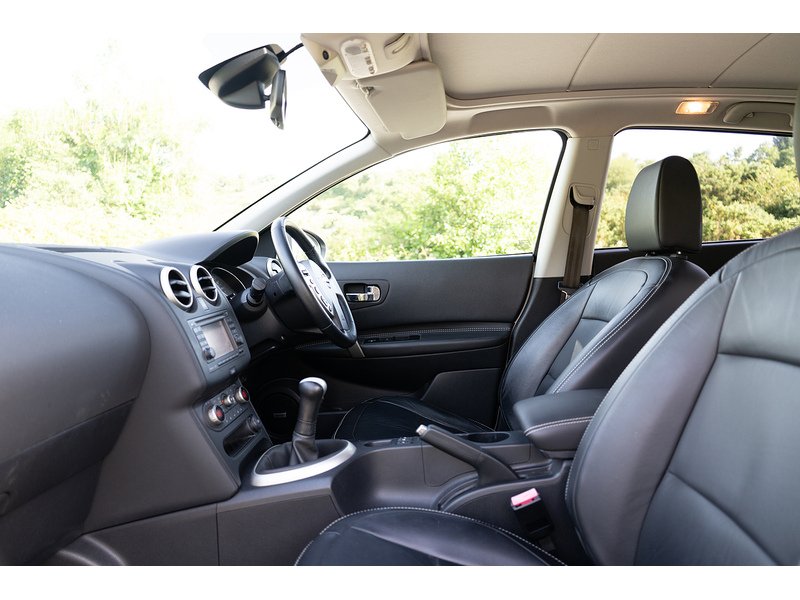 Nissan 1.6 Tekna SUV 5dr Petrol Manual 2WD Euro 5 (117 ps)