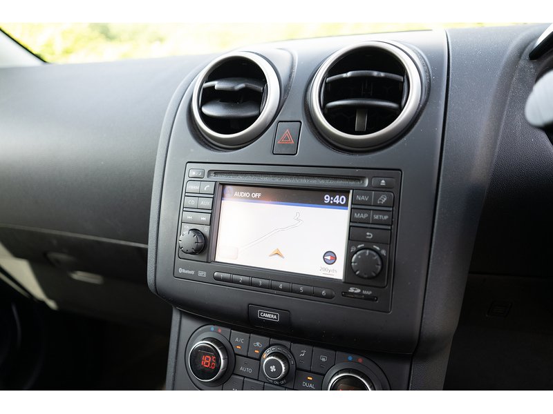 Nissan 1.6 Tekna SUV 5dr Petrol Manual 2WD Euro 5 (117 ps)