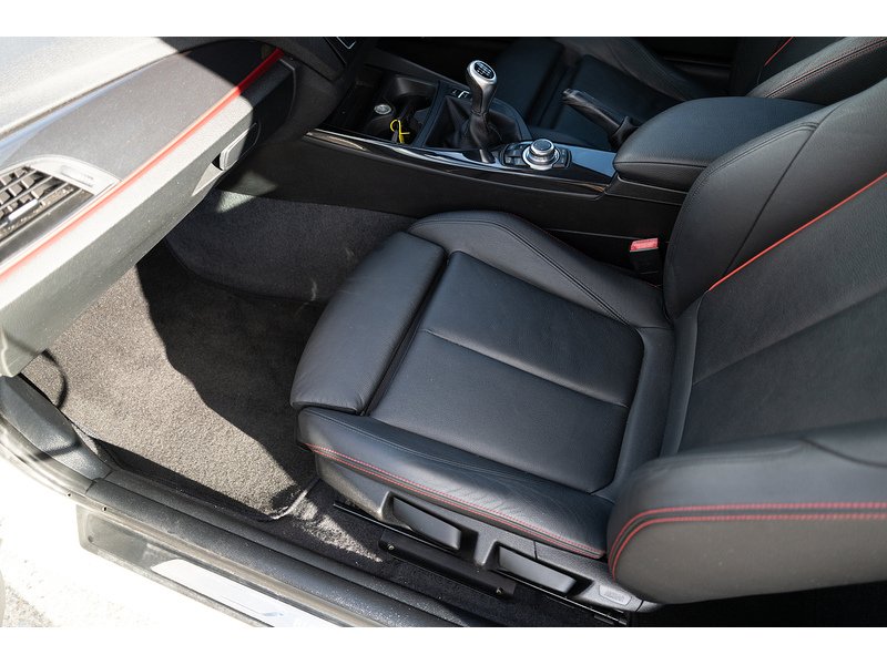 BMW 2.0 118d Sport Hatchback 3dr Diesel Manual Euro 5 (s/s) (143 ps)