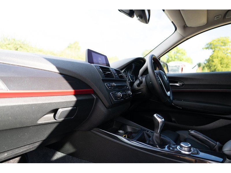 BMW 2.0 118d Sport Hatchback 3dr Diesel Manual Euro 5 (s/s) (143 ps)