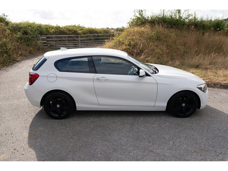 BMW 2.0 118d Sport Hatchback 3dr Diesel Manual Euro 5 (s/s) (143 ps)