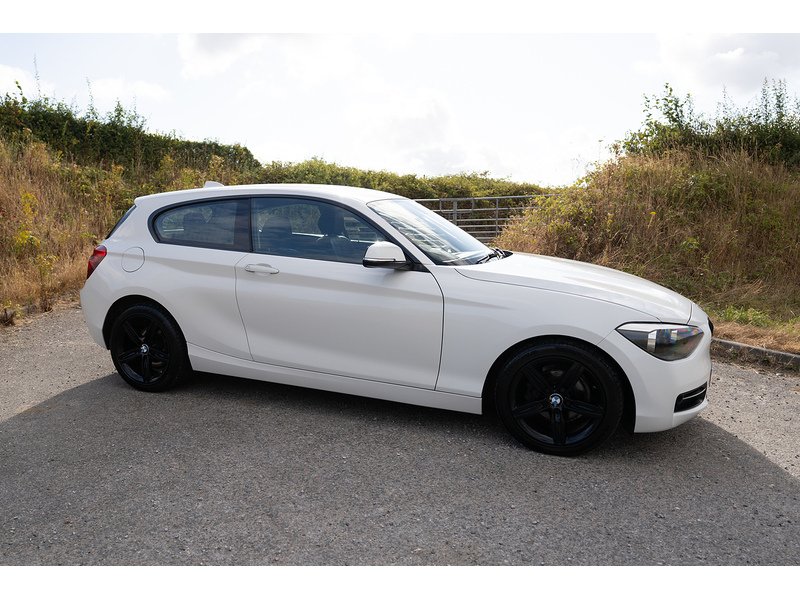 BMW 2.0 118d Sport Hatchback 3dr Diesel Manual Euro 5 (s/s) (143 ps)