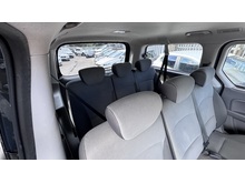 2.5 CRDi SE Nav MPV 5dr Diesel Manual Euro 6 (136 ps)