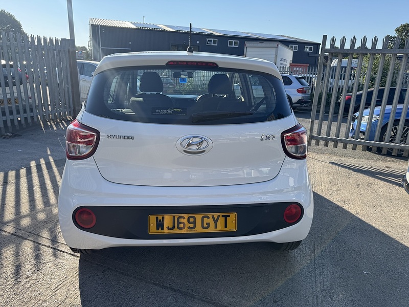 Hyundai 1.0 S Hatchback 5dr Petrol Manual Euro 6 (67 ps)