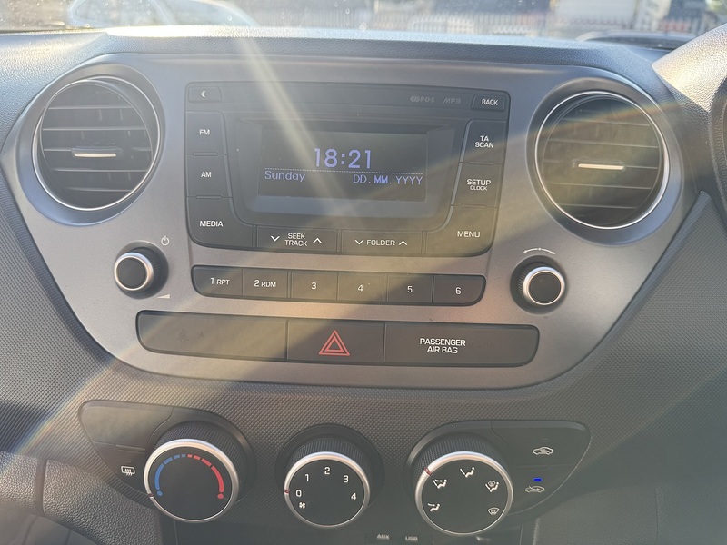 Hyundai 1.0 S Hatchback 5dr Petrol Manual Euro 6 (67 ps)