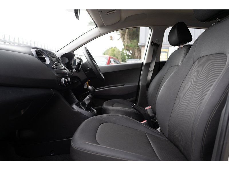 Hyundai 1.0 S Hatchback 5dr Petrol Manual Euro 6 (67 ps)