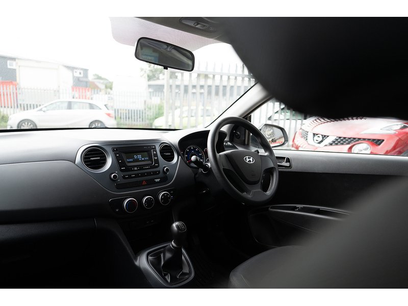 Hyundai 1.0 S Hatchback 5dr Petrol Manual Euro 6 (67 ps)