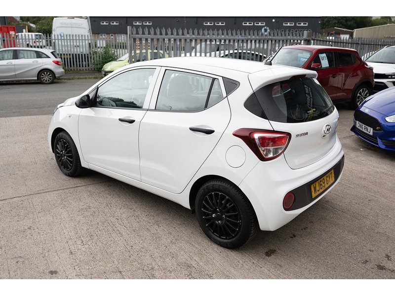 Hyundai 1.0 S Hatchback 5dr Petrol Manual Euro 6 (67 ps)