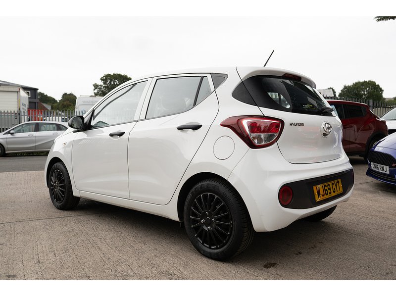 Hyundai 1.0 S Hatchback 5dr Petrol Manual Euro 6 (67 ps)