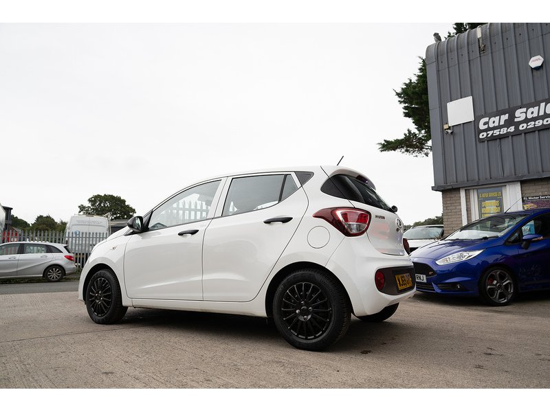 Hyundai 1.0 S Hatchback 5dr Petrol Manual Euro 6 (67 ps)
