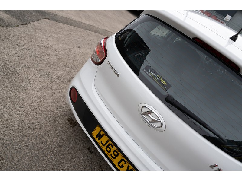 Hyundai 1.0 S Hatchback 5dr Petrol Manual Euro 6 (67 ps)