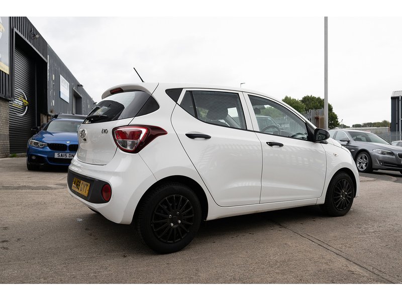 Hyundai 1.0 S Hatchback 5dr Petrol Manual Euro 6 (67 ps)