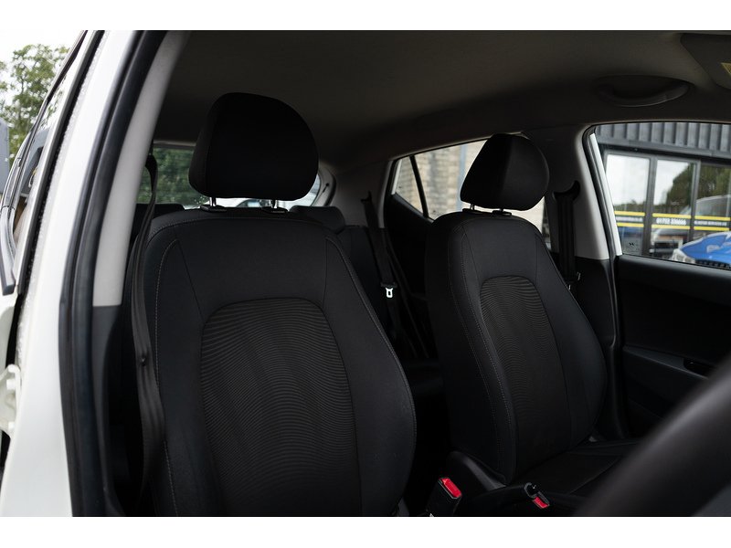 Hyundai 1.0 S Hatchback 5dr Petrol Manual Euro 6 (67 ps)