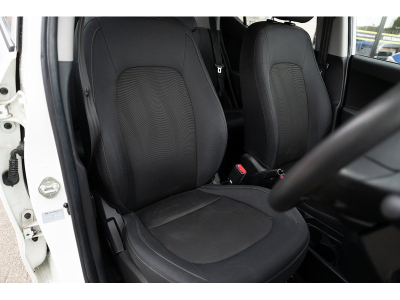 Hyundai 1.0 S Hatchback 5dr Petrol Manual Euro 6 (67 ps)