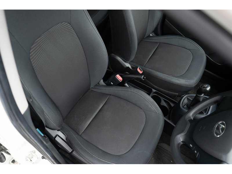 Hyundai 1.0 S Hatchback 5dr Petrol Manual Euro 6 (67 ps)