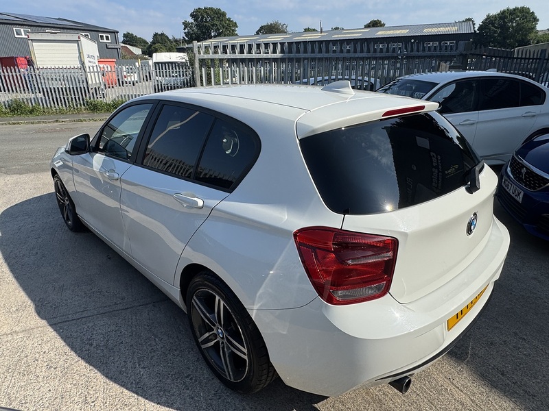 BMW 2.0 118d Sport Hatchback 5dr Diesel Manual Euro 5 (s/s) (143 ps)