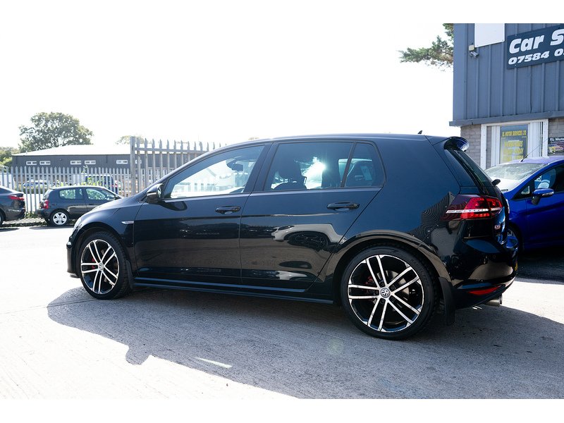 Volkswagen 2.0 TDI BlueMotion Tech GTD Hatchback 5dr Diesel DSG Euro 6 (s/s) (184 ps)