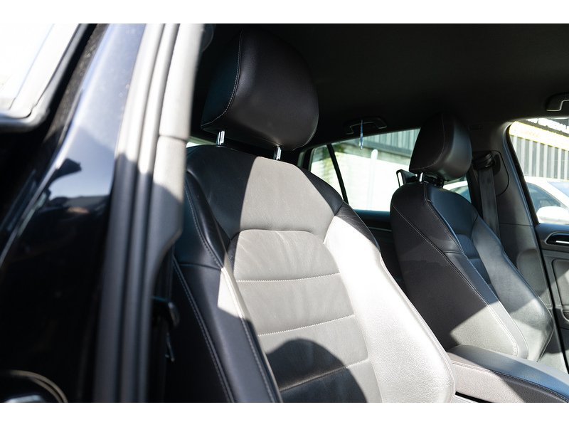Volkswagen 2.0 TDI BlueMotion Tech GTD Hatchback 5dr Diesel DSG Euro 6 (s/s) (184 ps)