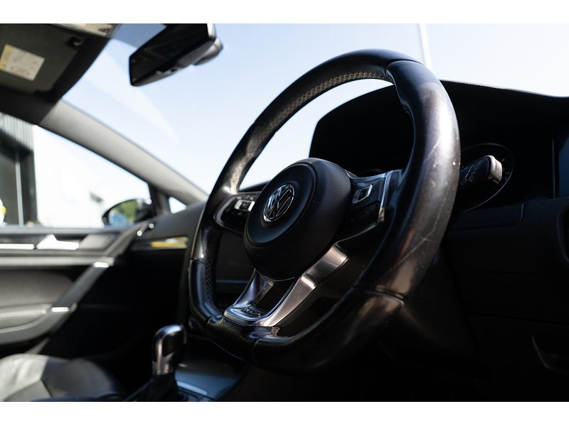 Volkswagen 2.0 TDI BlueMotion Tech GTD Hatchback 5dr Diesel DSG Euro 6 (s/s) (184 ps)