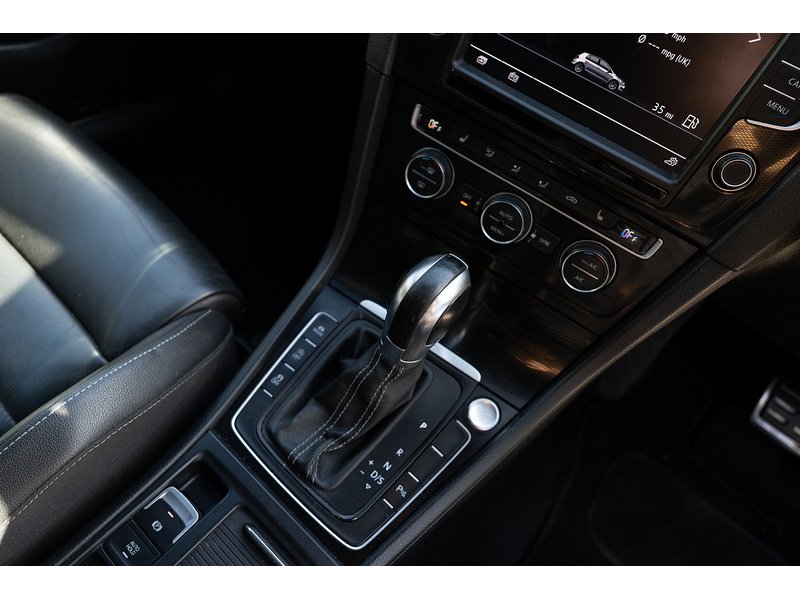 Volkswagen 2.0 TDI BlueMotion Tech GTD Hatchback 5dr Diesel DSG Euro 6 (s/s) (184 ps)