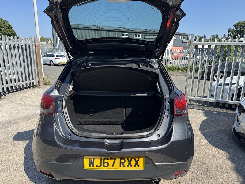 Mazda 1.5 SKYACTIV-G Sport Nav Hatchback 5dr Petrol Manual Euro 6 (s/s) (90 ps)