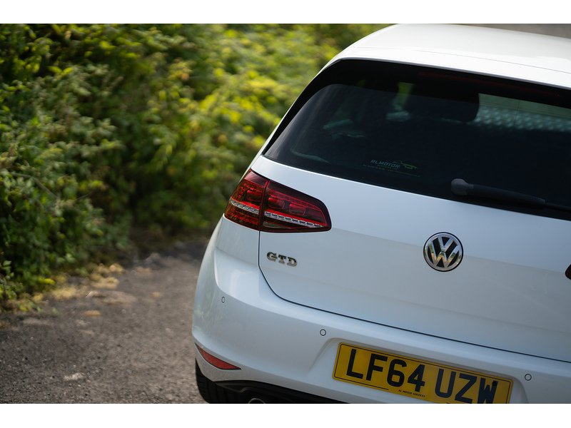 Volkswagen 2.0 TDI BlueMotion Tech GTD Hatchback 5dr Diesel DSG Euro 6 (s/s) (184 ps)