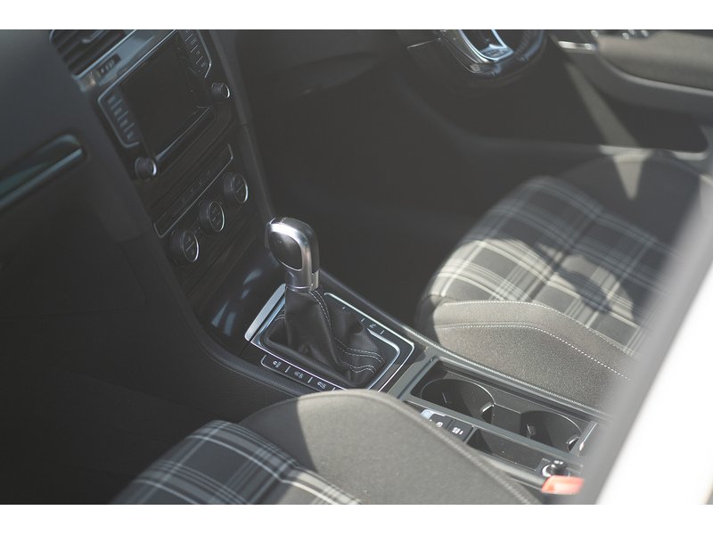 Volkswagen 2.0 TDI BlueMotion Tech GTD Hatchback 5dr Diesel DSG Euro 6 (s/s) (184 ps)