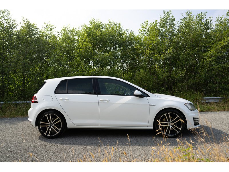 Volkswagen 2.0 TDI BlueMotion Tech GTD Hatchback 5dr Diesel DSG Euro 6 (s/s) (184 ps)