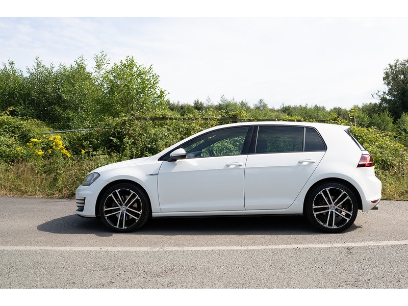 Volkswagen 2.0 TDI BlueMotion Tech GTD Hatchback 5dr Diesel DSG Euro 6 (s/s) (184 ps)