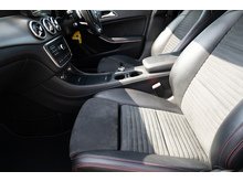 2.1 GLA220d AMG Line (Premium) SUV 5dr Diesel 7G-DCT 4MATIC Euro 6 (s/s) (177 ps)