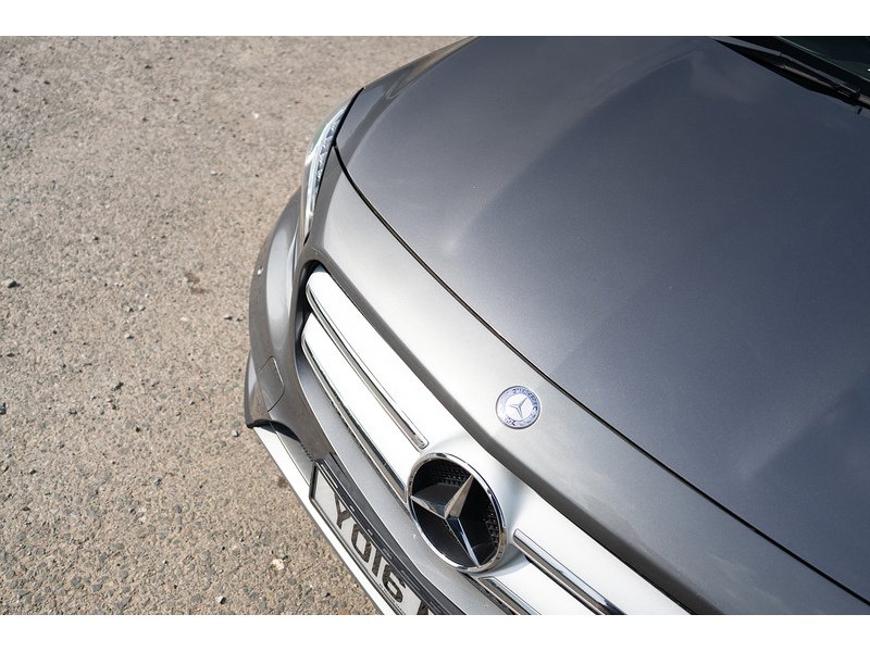 Mercedes-Benz 2.1 GLA220d AMG Line (Premium) SUV 5dr Diesel 7G-DCT 4MATIC Euro 6 (s/s) (177 ps)