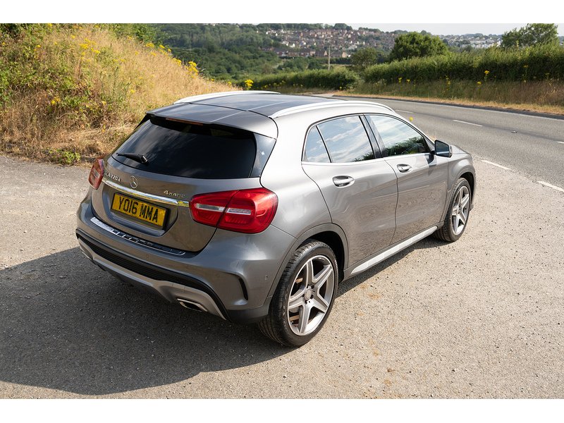 Mercedes-Benz 2.1 GLA220d AMG Line (Premium) SUV 5dr Diesel 7G-DCT 4MATIC Euro 6 (s/s) (177 ps)