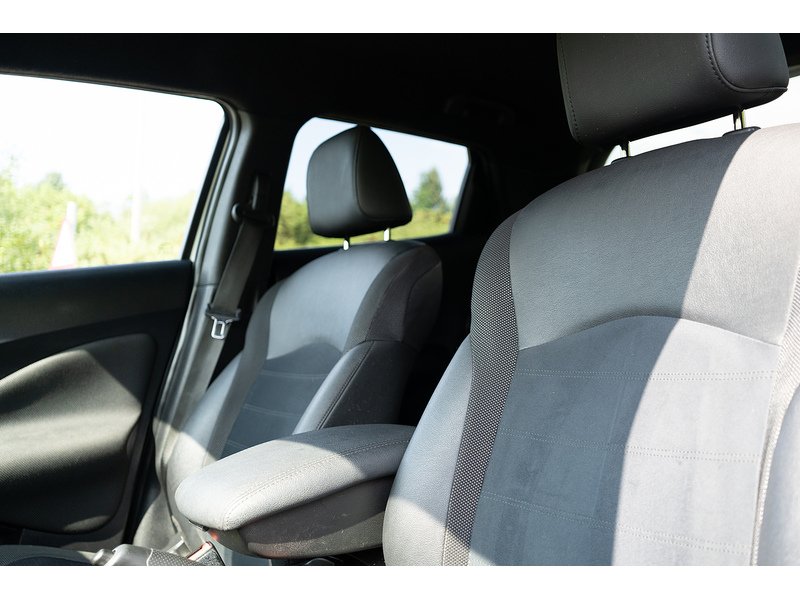 Nissan 1.2 DIG-T N-Connecta SUV 5dr Petrol Manual Euro 6 (s/s) (115 ps)