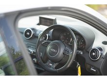 1.6 TDI S line Sportback 5dr Diesel Manual Euro 5 (s/s) (105 ps)