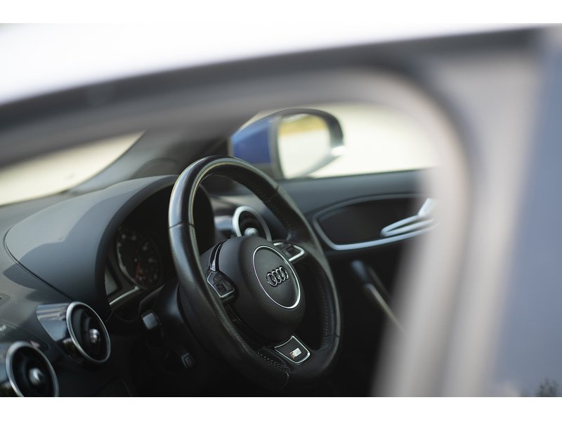 Audi 1.6 TDI S line Sportback 5dr Diesel Manual Euro 5 (s/s) (105 ps)