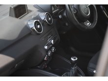1.6 TDI S line Sportback 5dr Diesel Manual Euro 5 (s/s) (105 ps)