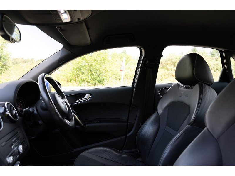 Audi 1.6 TDI S line Sportback 5dr Diesel Manual Euro 5 (s/s) (105 ps)