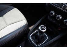 1.6 TDI S line Sportback 5dr Diesel Manual Euro 5 (s/s) (105 ps)