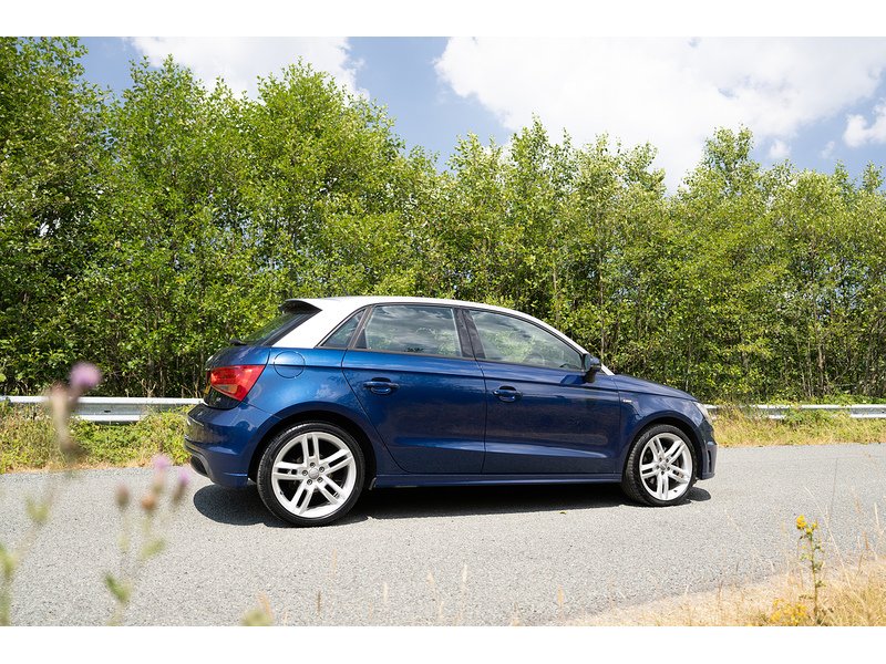Audi 1.6 TDI S line Sportback 5dr Diesel Manual Euro 5 (s/s) (105 ps)