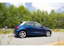 1.6 TDI S line Sportback 5dr Diesel Manual Euro 5 (s/s) (105 ps)