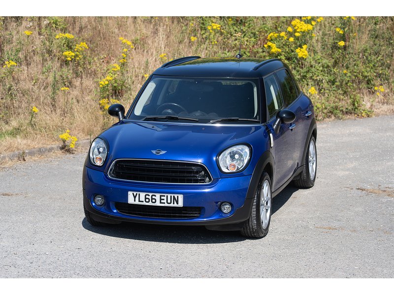 MINI 1.6 Cooper SUV 5dr Petrol Manual Euro 5 (s/s) (122 ps)