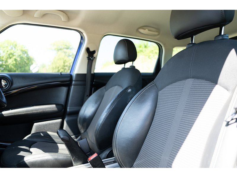 MINI 1.6 Cooper SUV 5dr Petrol Manual Euro 5 (s/s) (122 ps)