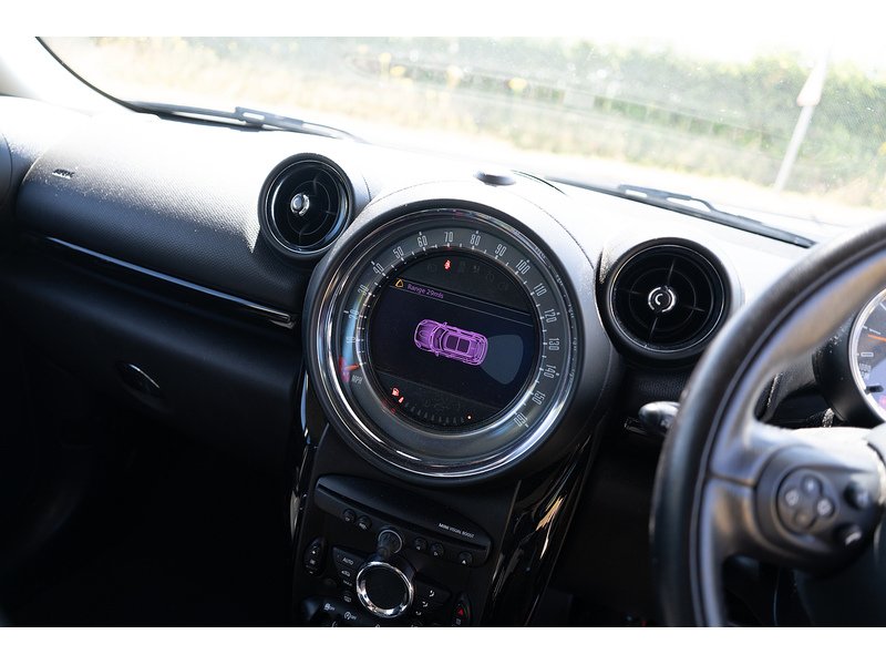 MINI 1.6 Cooper SUV 5dr Petrol Manual Euro 5 (s/s) (122 ps)