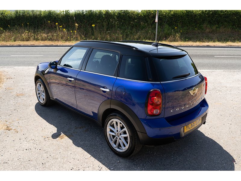 MINI 1.6 Cooper SUV 5dr Petrol Manual Euro 5 (s/s) (122 ps)
