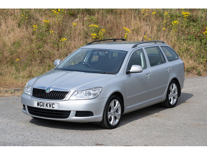 Skoda 1.6 MPI SE Estate 5dr Petrol Manual Euro 5 (102 ps)