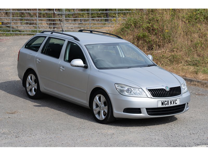 Skoda 1.6 MPI SE Estate 5dr Petrol Manual Euro 5 (102 ps)