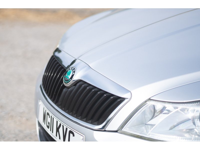 Skoda 1.6 MPI SE Estate 5dr Petrol Manual Euro 5 (102 ps)