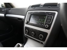 1.6 MPI SE Estate 5dr Petrol Manual Euro 5 (102 ps)