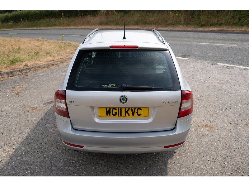 Skoda 1.6 MPI SE Estate 5dr Petrol Manual Euro 5 (102 ps)