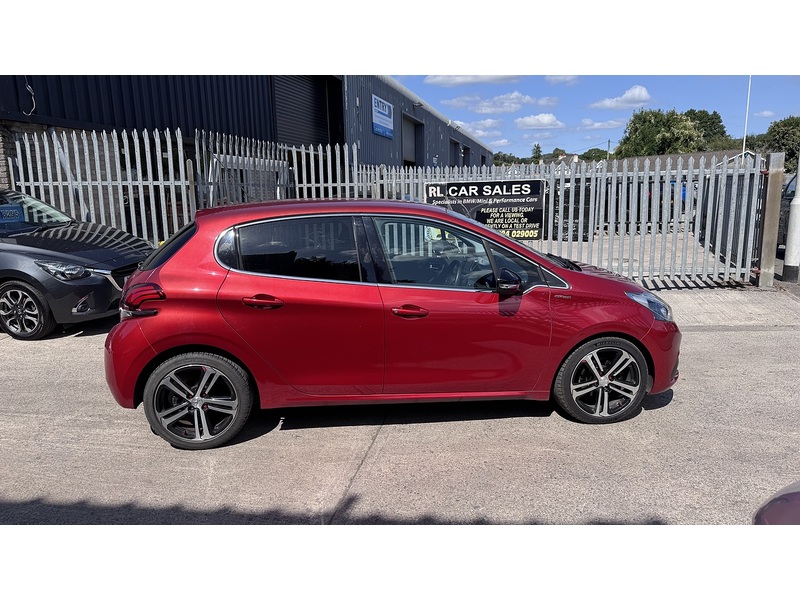 Peugeot 1.2 PureTech GPF GT Line Hatchback 5dr Petrol Manual Euro 6 (s/s) (110 ps)
